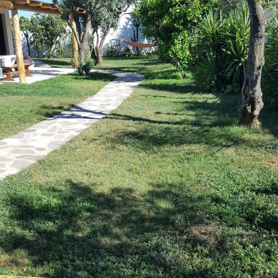 Giardino Del Sole Bed & Breakfast Олбия Екстериор снимка