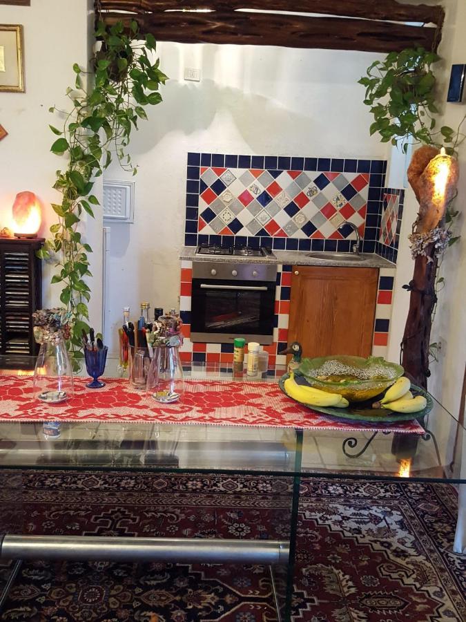 Giardino Del Sole Bed & Breakfast Олбия Екстериор снимка