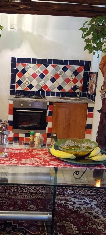 Giardino Del Sole Bed & Breakfast Олбия Екстериор снимка